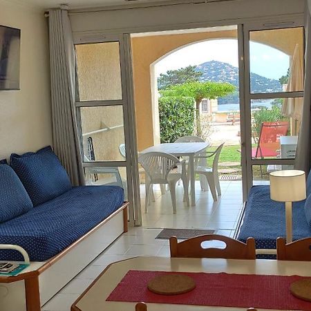 Agay Cap Esterel, Le Village Belvedere T2 Climatise Rez-De-Jardin, Vue Mer, Piscine Et Parking Inclus Saint-Raphael  Luaran gambar