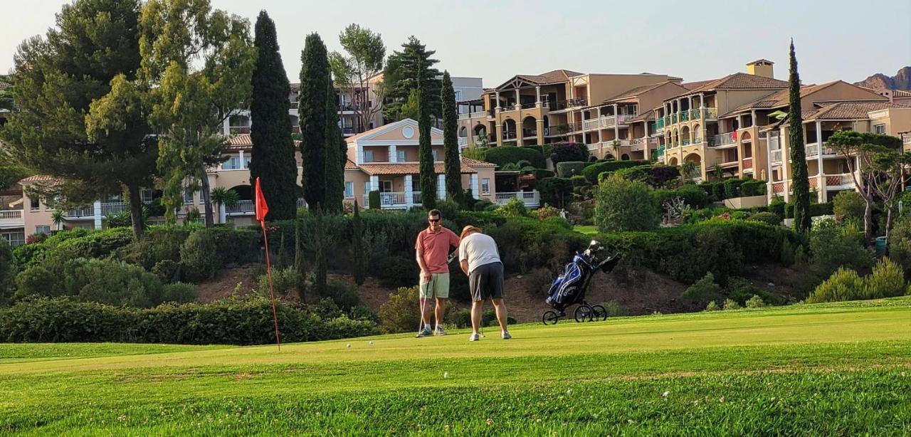 Agay Cap Esterel, Le Village Belvedere T2 Climatise Rez-De-Jardin, Vue Mer, Piscine Et Parking Inclus Saint-Raphael  Luaran gambar